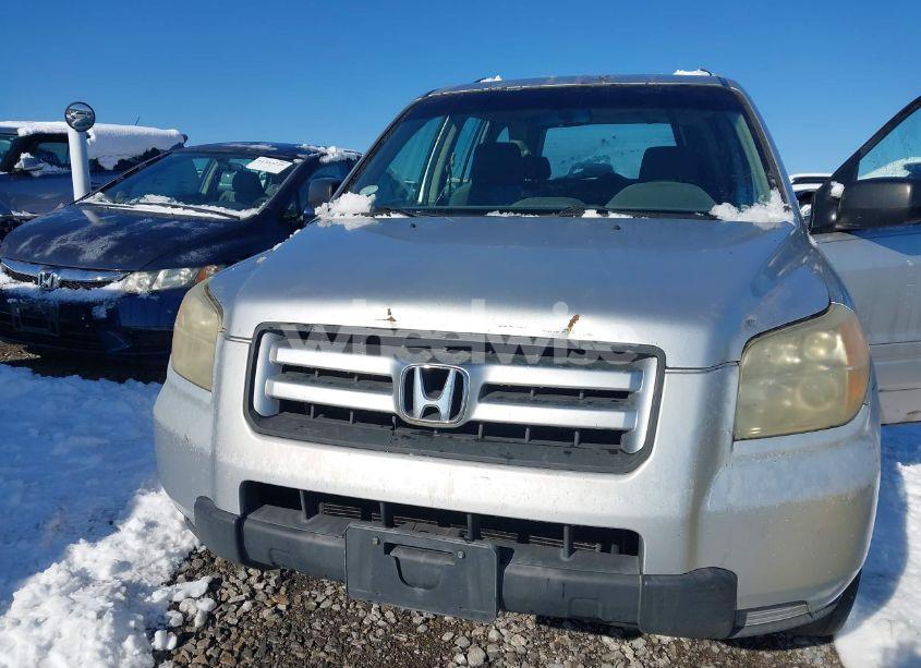 Photo 6 of 2007 Honda Pilot LX (VIN 5FNYF28127B000314)