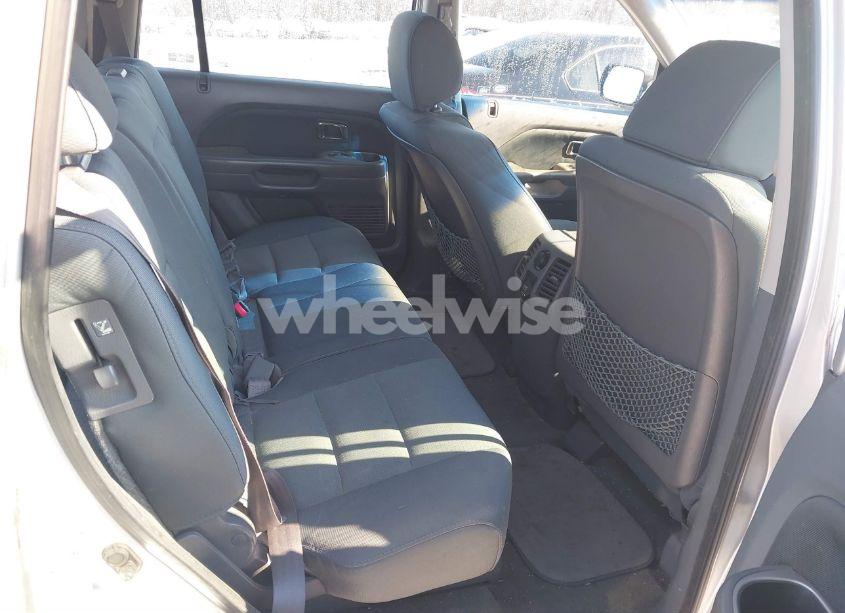 Photo 8 of 2007 Honda Pilot LX (VIN 5FNYF28127B000314)