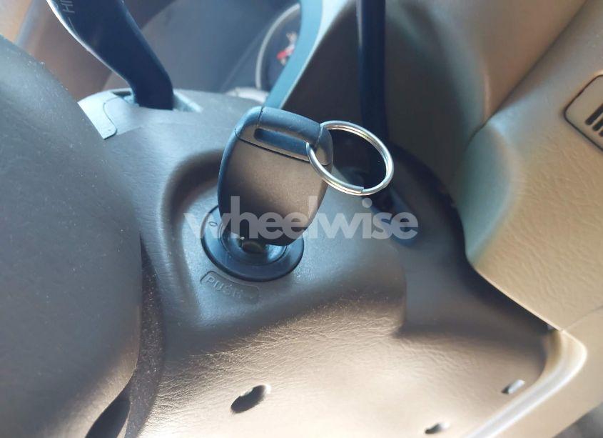 Photo 11 of 2006 Honda Pilot LX (VIN 5FNYF28136B003348)