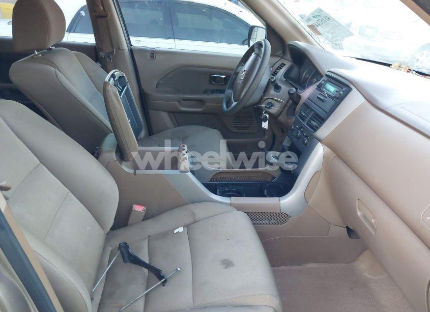 Photo 5 of 2007 Honda Pilot LX (VIN 5FNYF28157B020685)