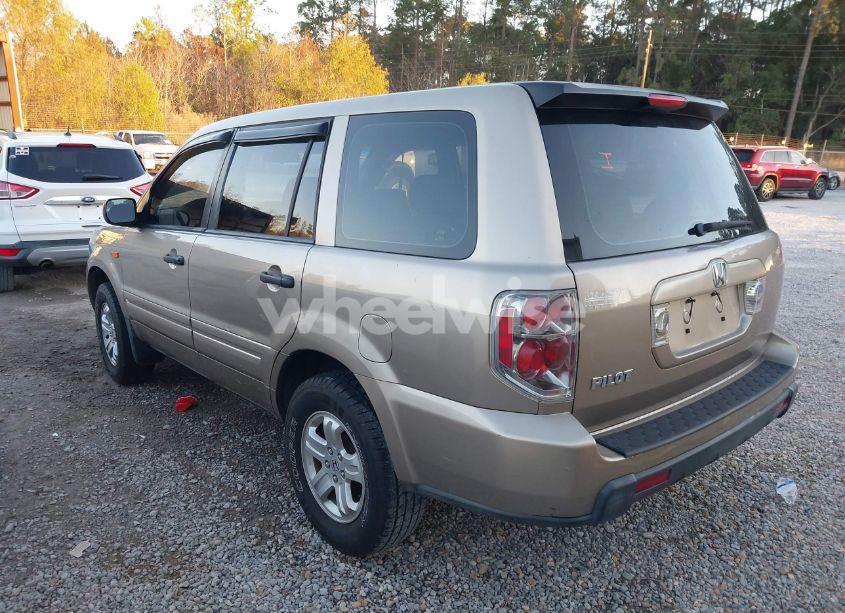 Photo 6 of 2007 Honda Pilot LX (VIN 5FNYF28157B020685)