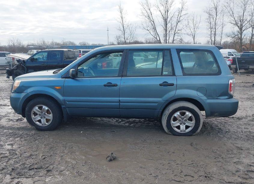 Photo 14 of 2007 Honda Pilot LX (VIN 5FNYF28157B037809)