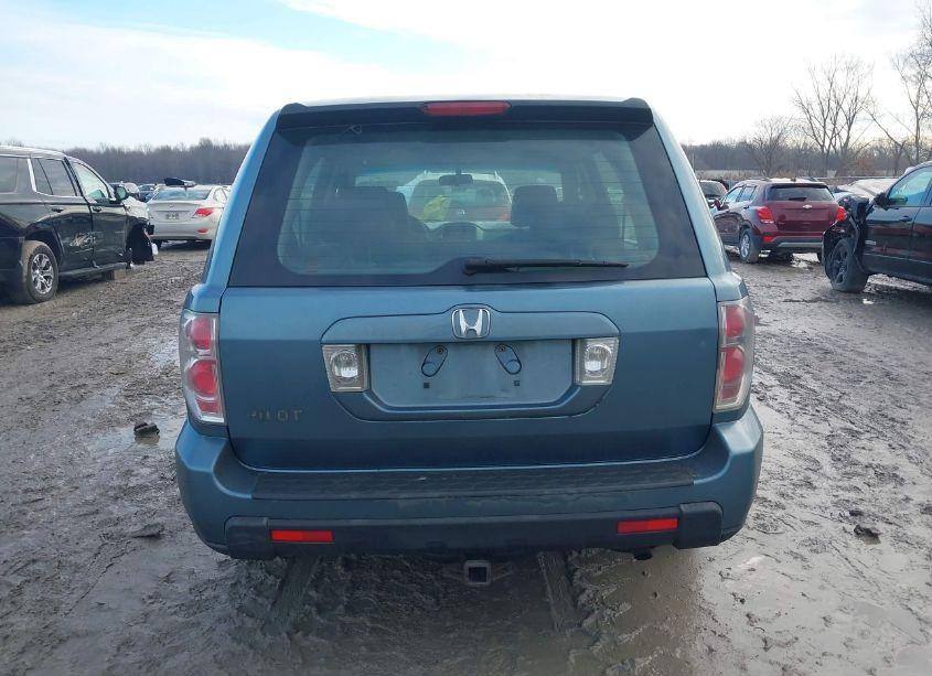 Photo 16 of 2007 Honda Pilot LX (VIN 5FNYF28157B037809)