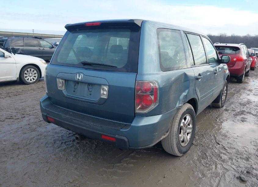 Photo 4 of 2007 Honda Pilot LX (VIN 5FNYF28157B037809)