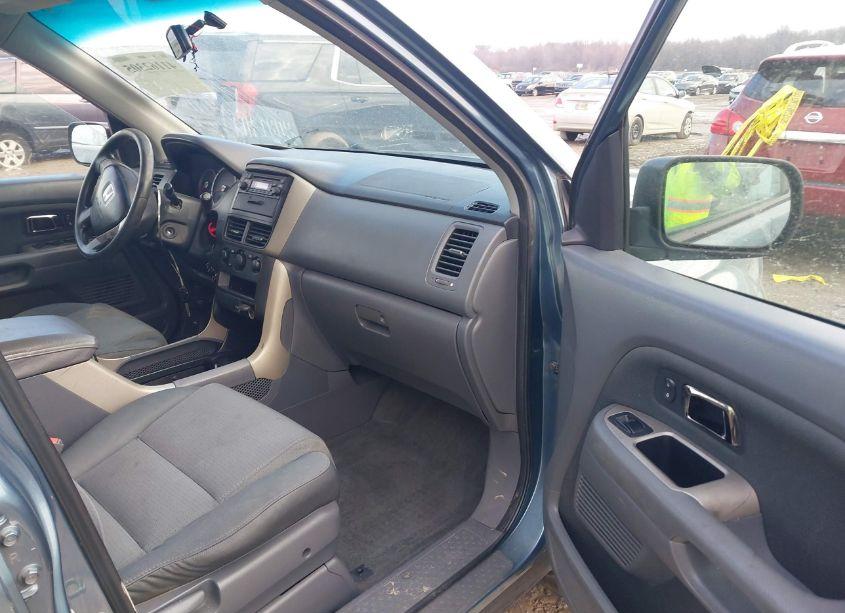 Photo 5 of 2007 Honda Pilot LX (VIN 5FNYF28157B037809)