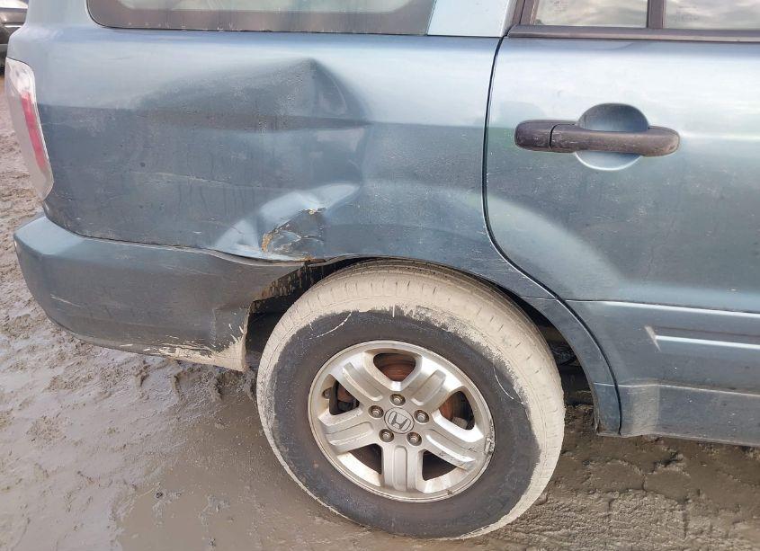 Photo 6 of 2007 Honda Pilot LX (VIN 5FNYF28157B037809)