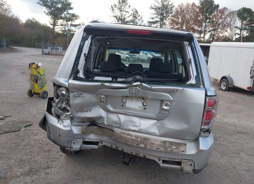 Photo 17 of 2007 Honda Pilot LX (VIN 5FNYF28167B045112)