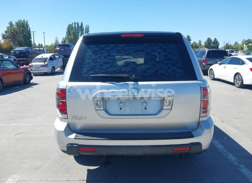 Photo 17 of 2007 Honda Pilot LX (VIN 5FNYF28177B018050)