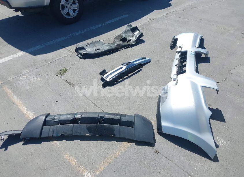 Photo 18 of 2007 Honda Pilot LX (VIN 5FNYF28177B018050)