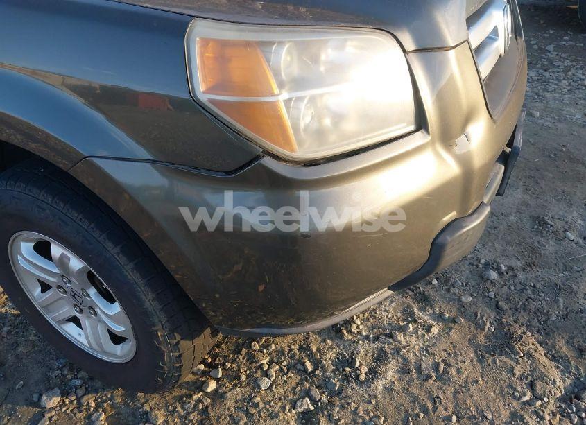 Photo 6 of 2006 Honda Pilot LX (VIN 5FNYF28186B048852)