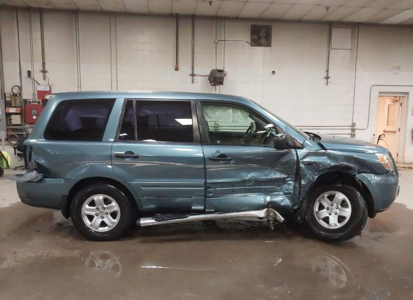 Photo 13 of 2007 Honda Pilot LX (VIN 5FNYF28197B015134)