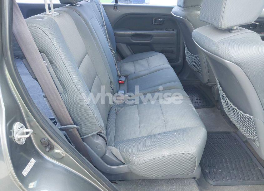 Photo 8 of 2007 Honda Pilot LX (VIN 5FNYF28197B043497)