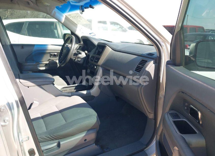 Photo 5 of 2007 Honda Pilot LX (VIN 5FNYF281X7B031164)