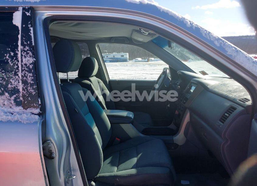 Photo 5 of 2008 Honda Pilot VP (VIN 5FNYF28208B005604)