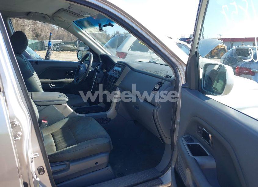 Photo 5 of 2008 Honda Pilot VP (VIN 5FNYF28208B011970)