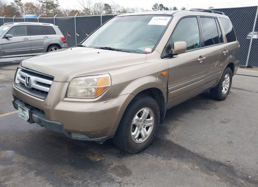 Photo 2 of 2008 Honda Pilot VP (VIN 5FNYF28238B003846)