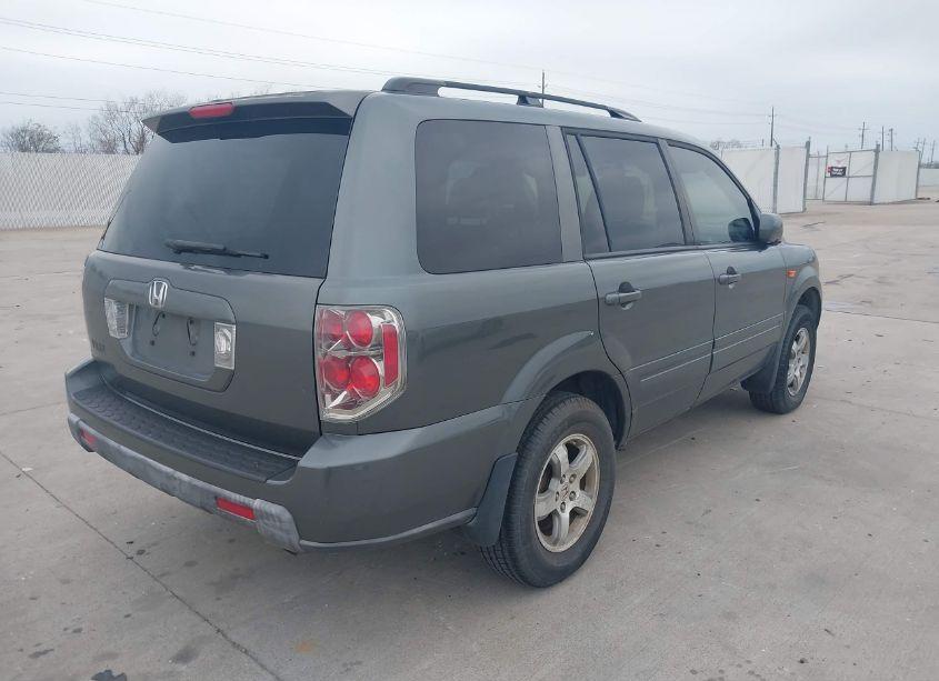 Photo 4 of 2008 Honda Pilot VP (VIN 5FNYF28238B030223)