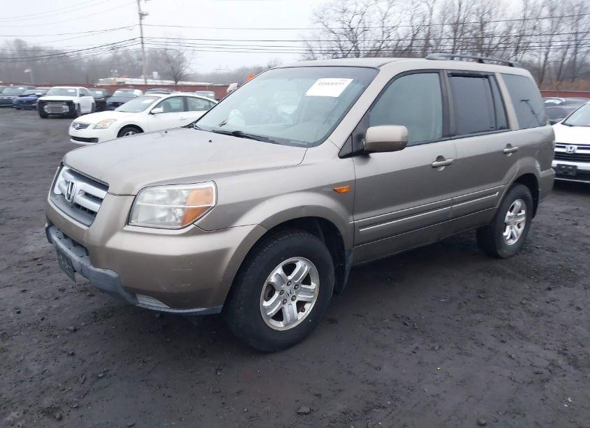 Photo 2 of 2008 Honda Pilot VP (VIN 5FNYF28248B004472)