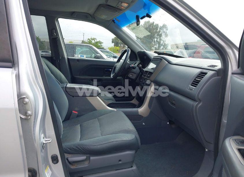 Photo 5 of 2008 Honda Pilot VP (VIN 5FNYF282X8B025262)