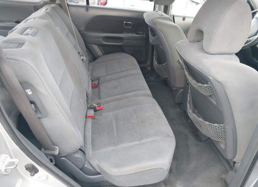 Photo 8 of 2006 Honda Pilot EX (VIN 5FNYF28406B005861)