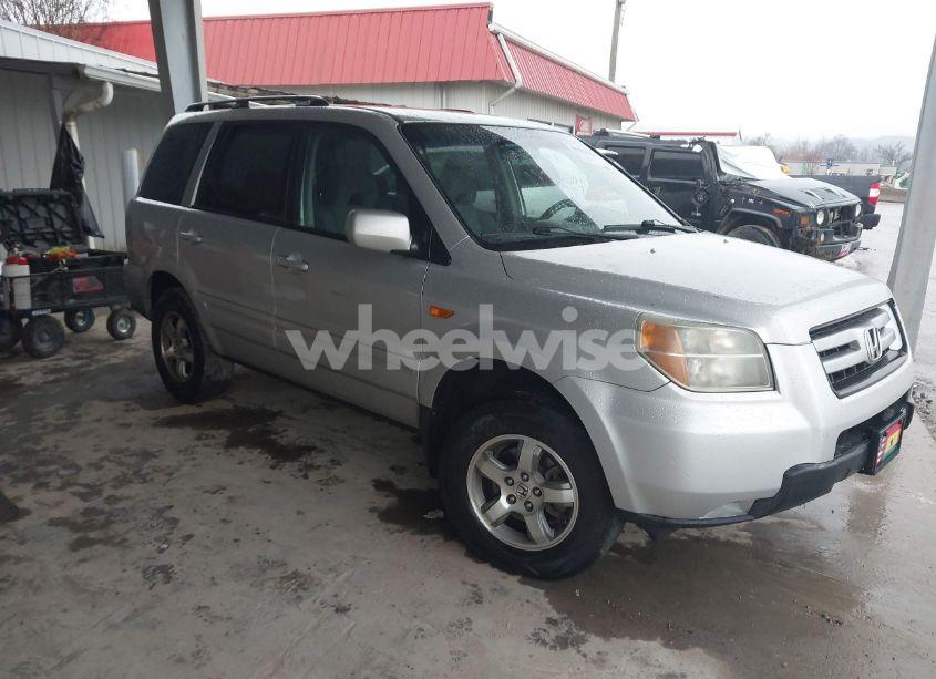 2006 Honda Pilot EX (VIN 5FNYF28406B024233) main photo