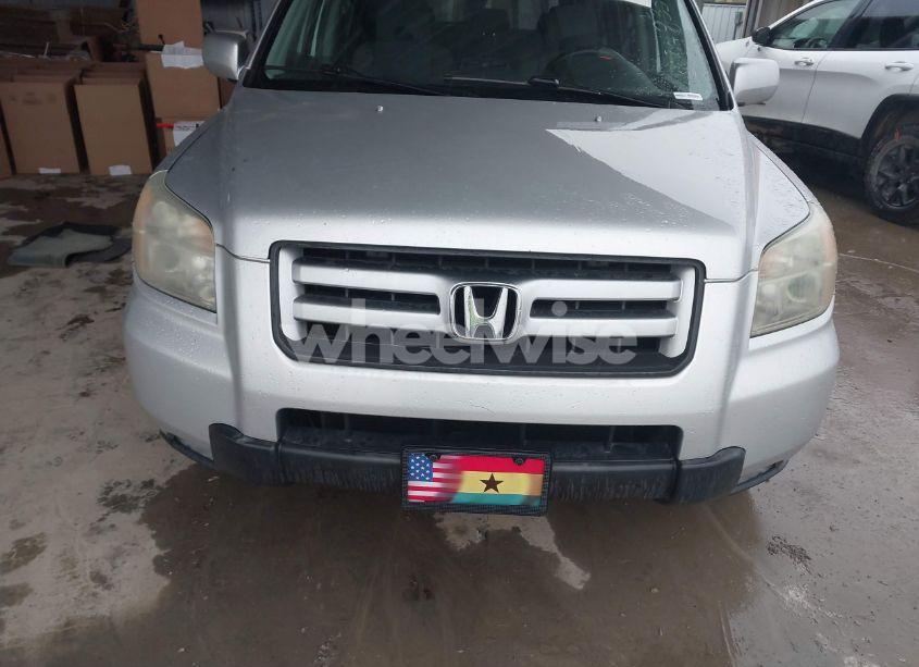 Photo 6 of 2006 Honda Pilot EX (VIN 5FNYF28406B024233)
