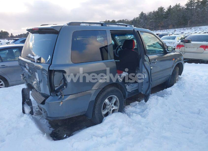 Photo 4 of 2007 Honda Pilot EX (VIN 5FNYF28427B010805)