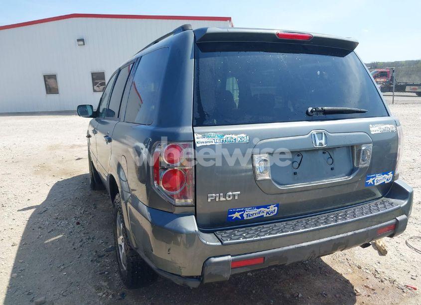 Photo 3 of 2007 Honda Pilot EX (VIN 5FNYF28427B017270)