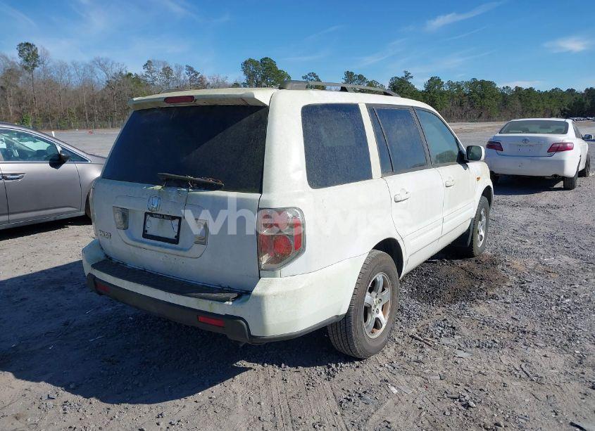 Photo 4 of 2006 Honda Pilot EX (VIN 5FNYF28436B026963)