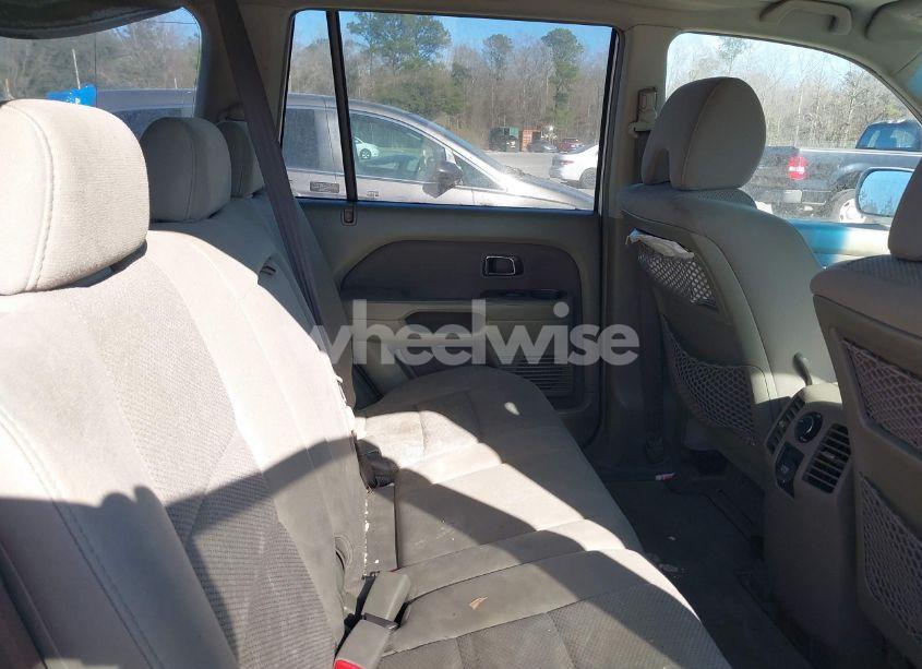Photo 8 of 2006 Honda Pilot EX (VIN 5FNYF28436B026963)