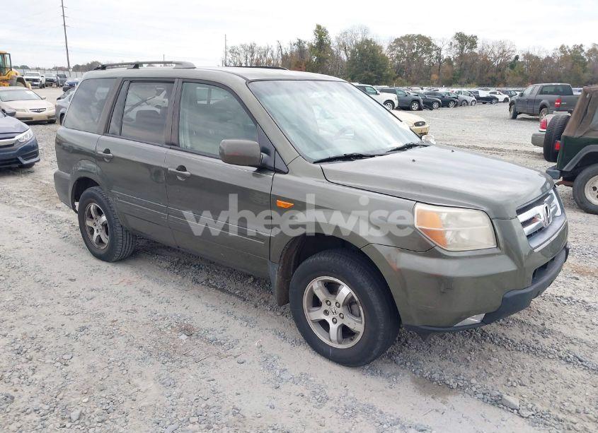 2006 Honda Pilot EX (VIN 5FNYF28436B051524) main photo