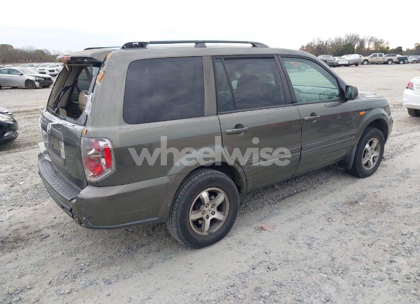 Photo 4 of 2006 Honda Pilot EX (VIN 5FNYF28436B051524)