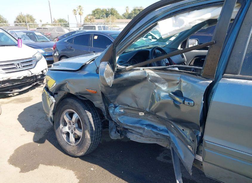 Photo 17 of 2007 Honda Pilot EX (VIN 5FNYF28437B040167)