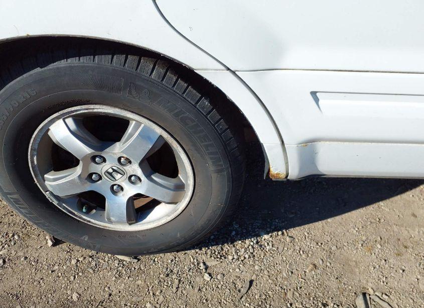 Photo 6 of 2006 Honda Pilot EX (VIN 5FNYF28456B002518)