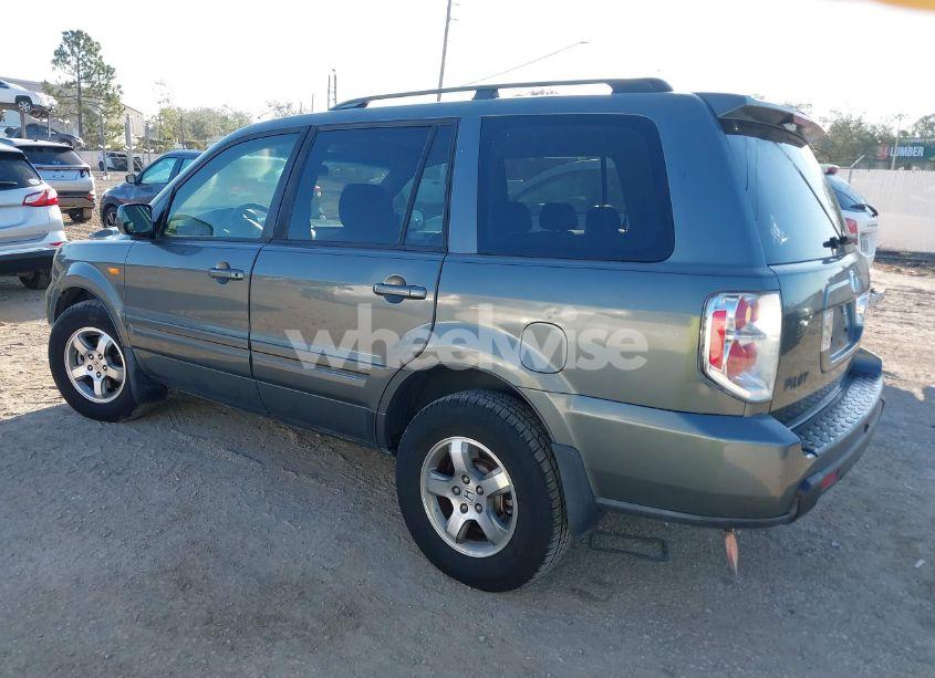 Photo 3 of 2007 Honda Pilot EX (VIN 5FNYF28457B041899)