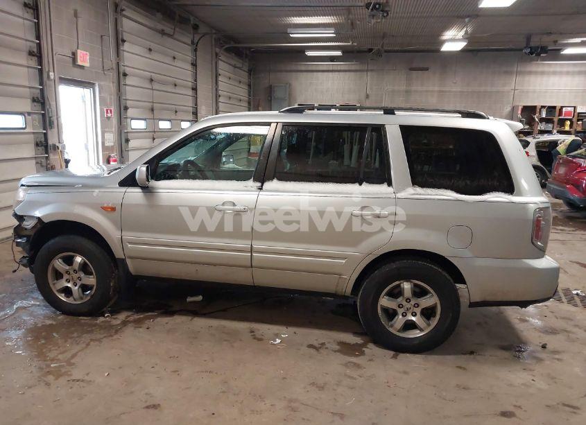 Photo 15 of 2006 Honda Pilot EX (VIN 5FNYF28476B020034)