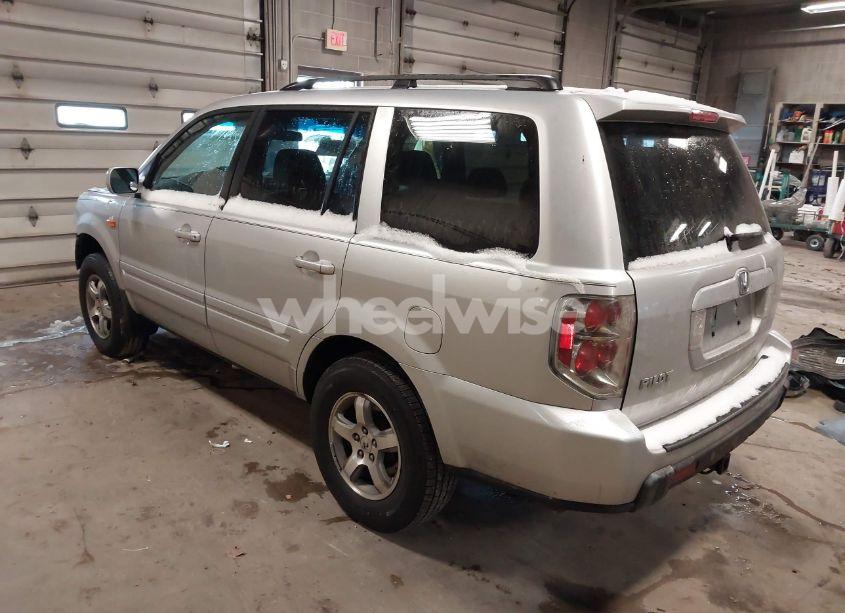 Photo 3 of 2006 Honda Pilot EX (VIN 5FNYF28476B020034)