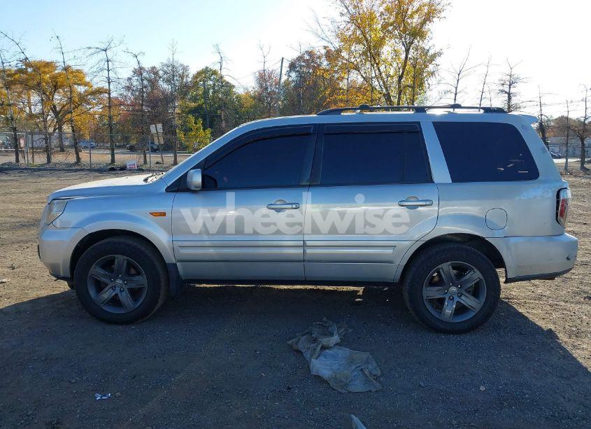 Photo 14 of 2006 Honda Pilot EX (VIN 5FNYF28486B047565)