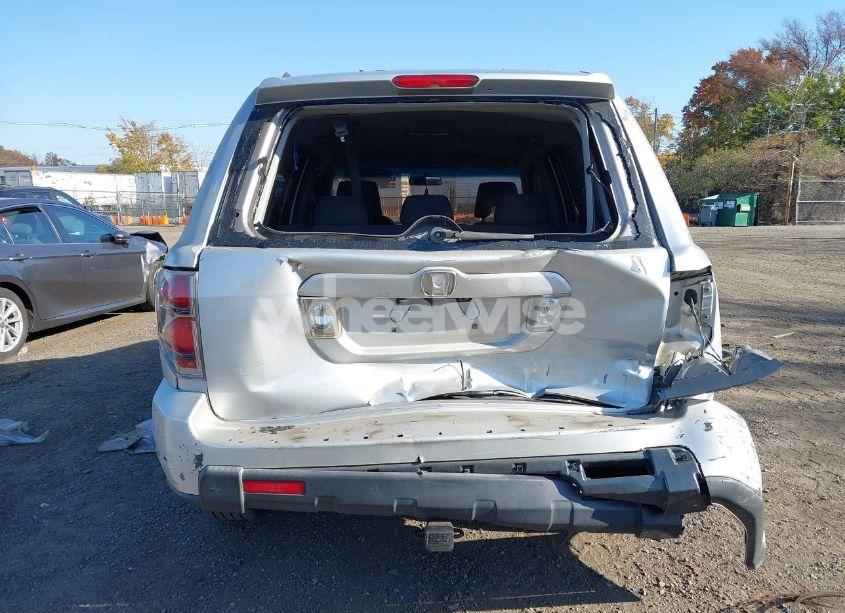 Photo 16 of 2006 Honda Pilot EX (VIN 5FNYF28486B047565)