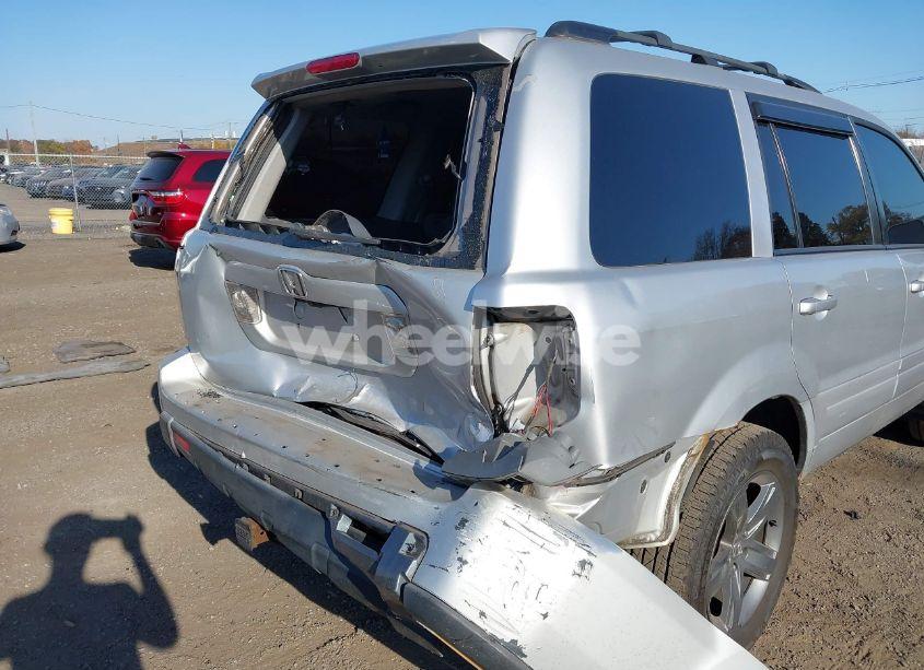 Photo 6 of 2006 Honda Pilot EX (VIN 5FNYF28486B047565)