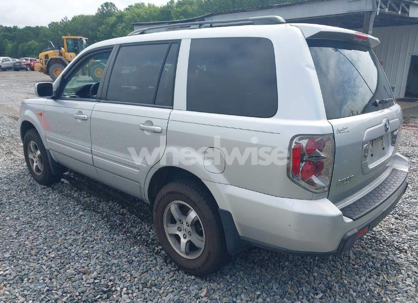Photo 3 of 2007 Honda Pilot EX (VIN 5FNYF28497B000627)