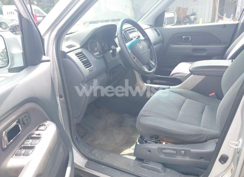 Photo 5 of 2007 Honda Pilot EX (VIN 5FNYF28497B000627)