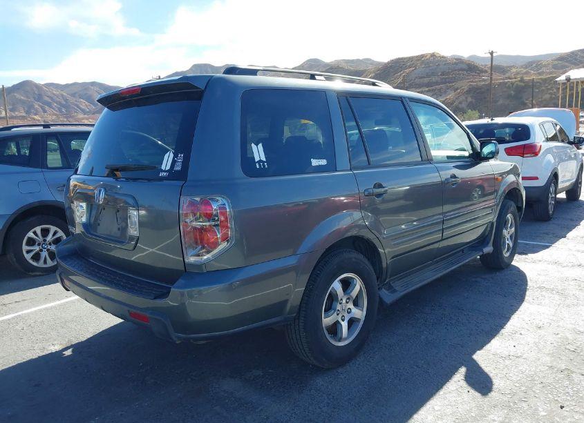 Photo 4 of 2007 Honda Pilot EX (VIN 5FNYF28497B024734)