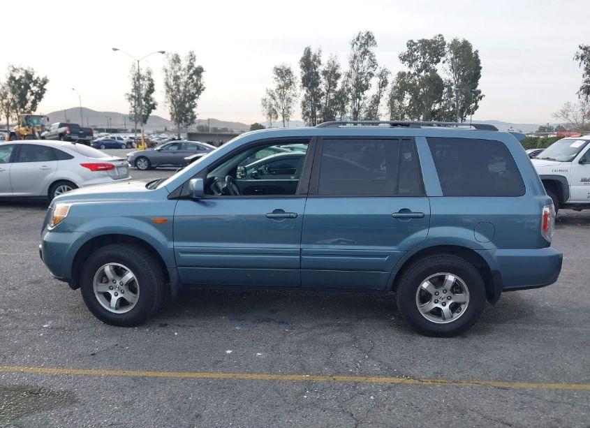Photo 14 of 2006 Honda Pilot EX (VIN 5FNYF284X6B000389)