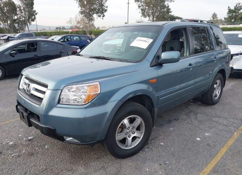 Photo 2 of 2006 Honda Pilot EX (VIN 5FNYF284X6B000389)