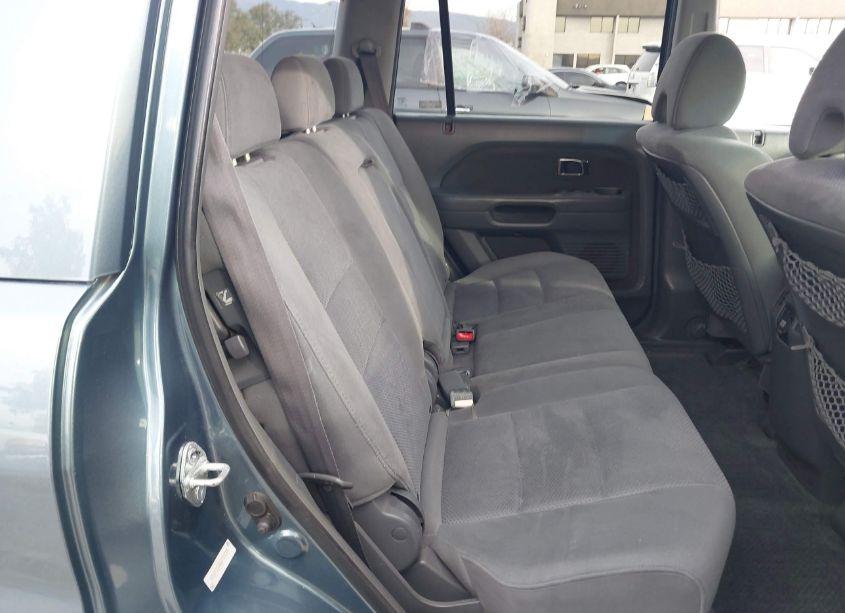 Photo 8 of 2006 Honda Pilot EX (VIN 5FNYF284X6B000389)