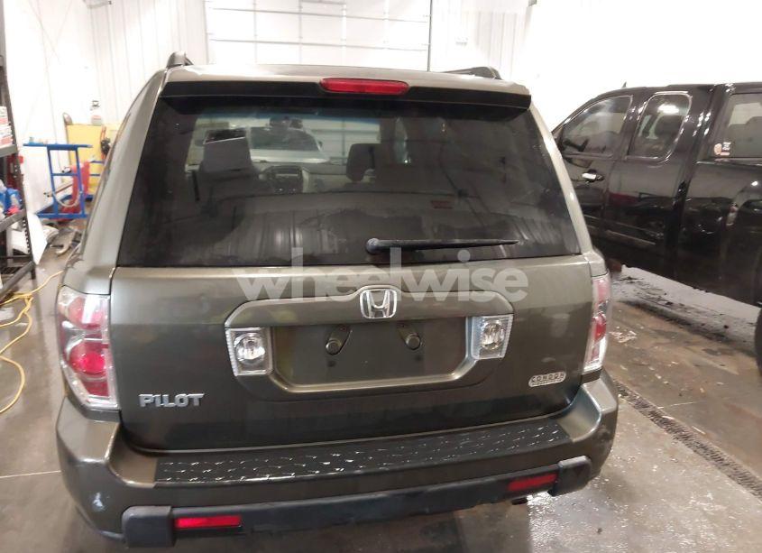 Photo 16 of 2006 Honda Pilot EX (VIN 5FNYF284X6B012641)