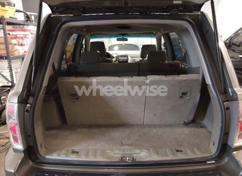 Photo 17 of 2006 Honda Pilot EX (VIN 5FNYF284X6B012641)