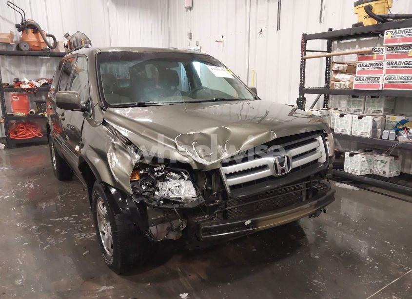 Photo 6 of 2006 Honda Pilot EX (VIN 5FNYF284X6B012641)