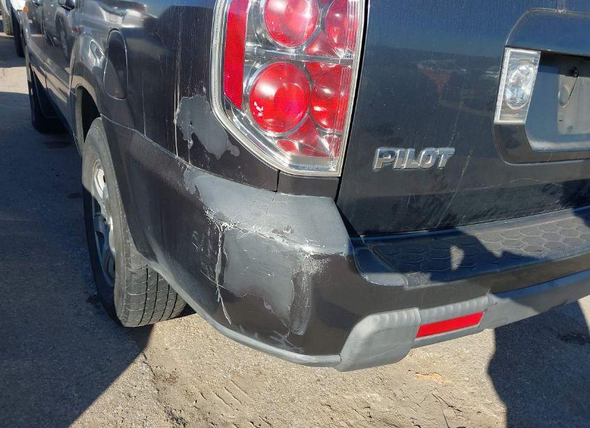 Photo 12 of 2006 Honda Pilot EX (VIN 5FNYF284X6B020612)